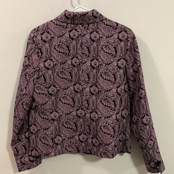 Liz Claiborne purple and black Tapestry style jacket with snaps good condition - Picture 5 of 8